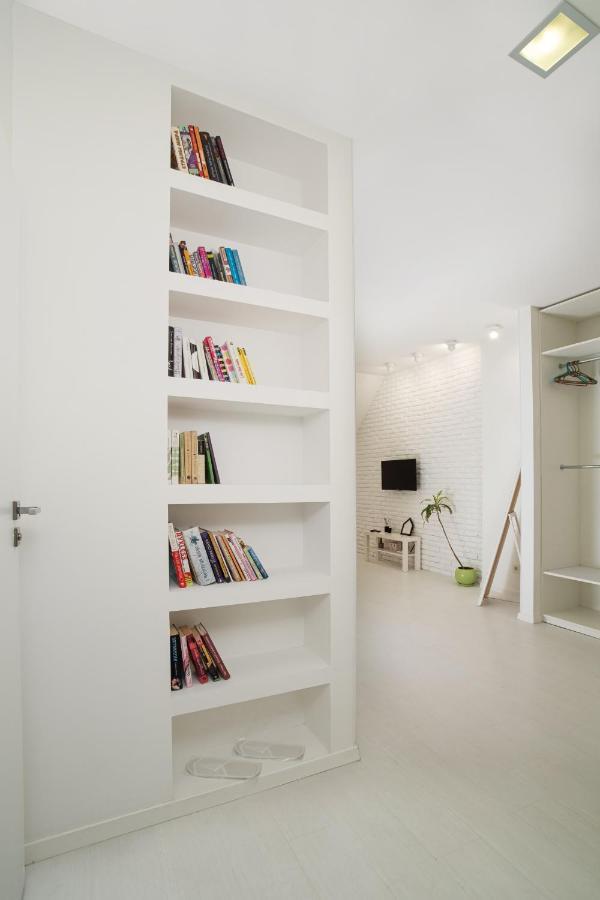 White Attic Apartment Odessa Exterior photo